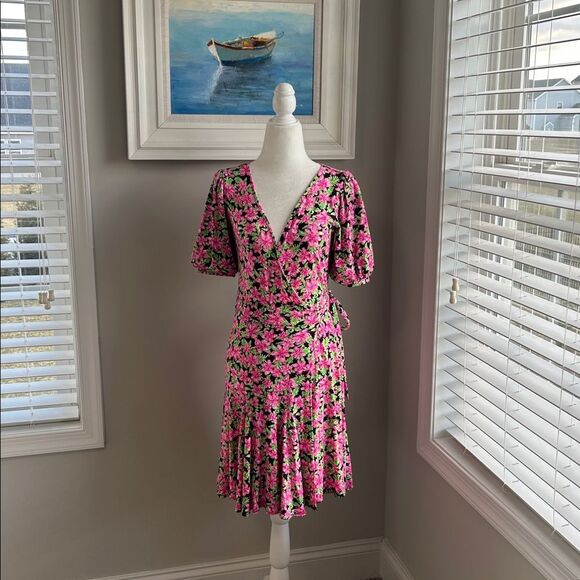 Lilly Pulitzer Kessler Lil Lilly Onyx Pink Green Floral Ruffle Wrap Dress XS - Picture 2 of 11